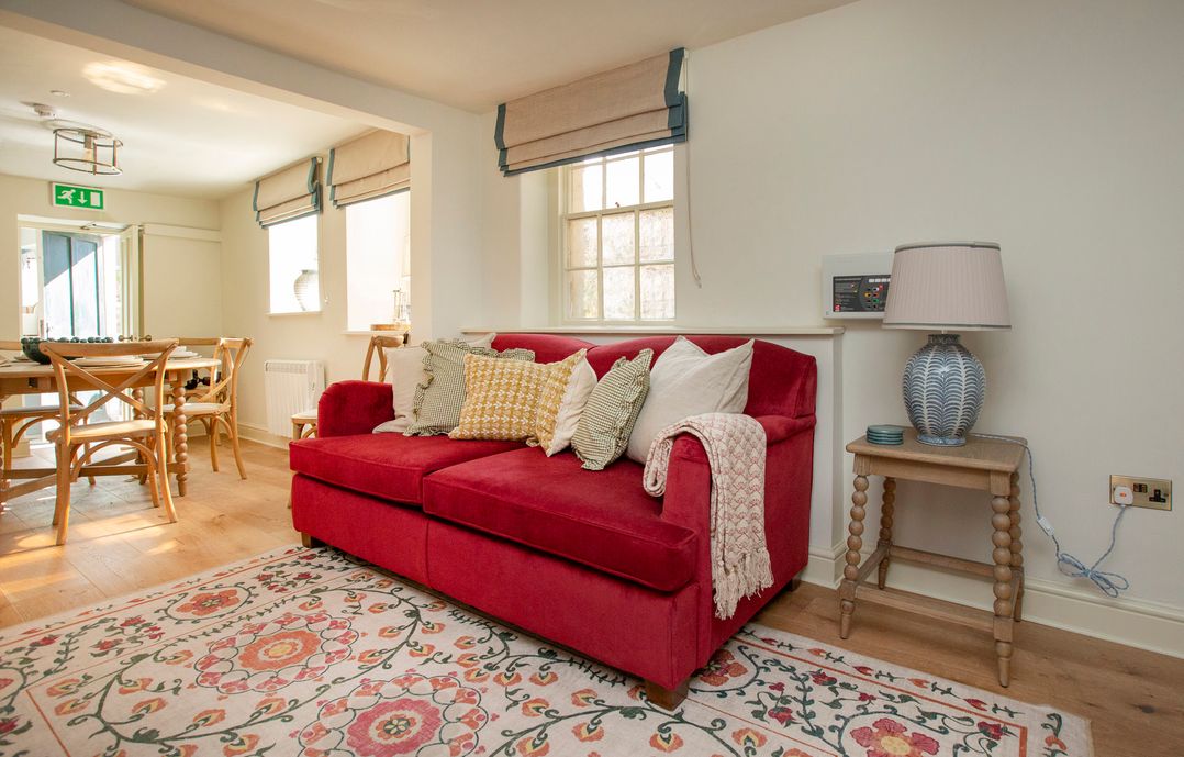 Apartment 1, 86 Dyer Street