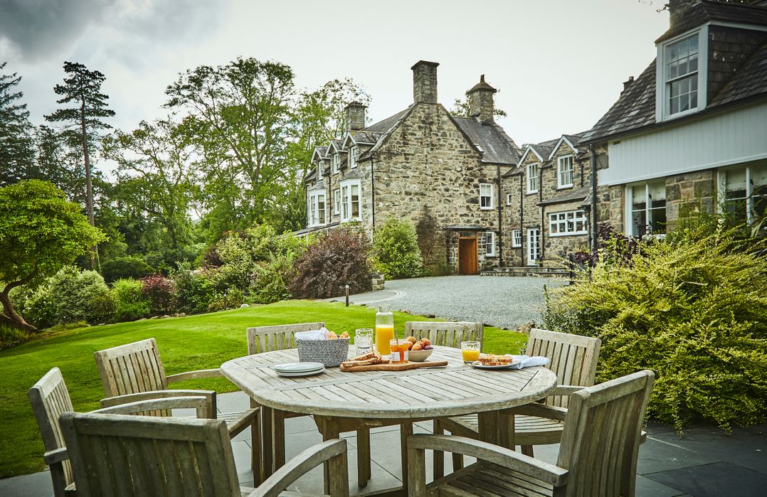 Tan Llan