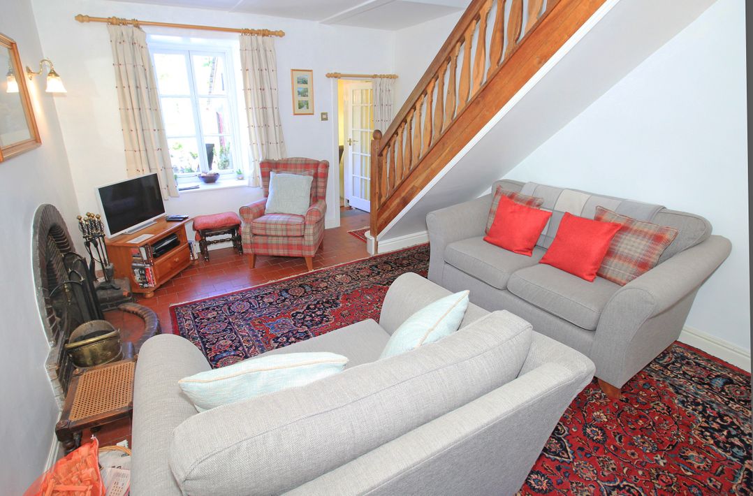 Riverbank Cottage