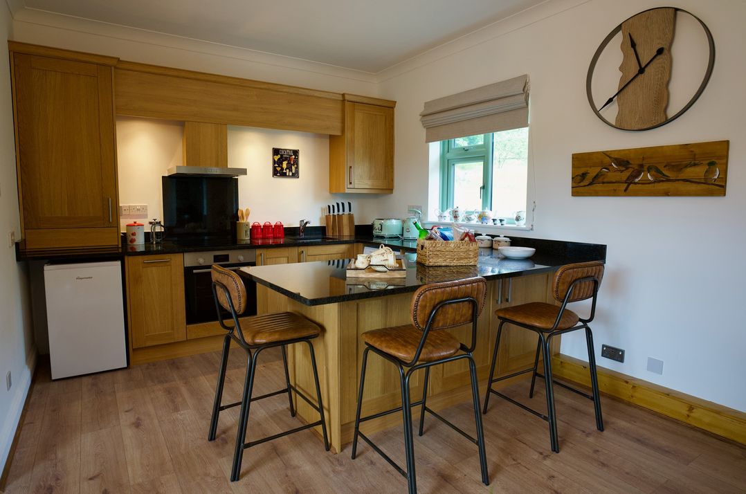 Tring Grange Cottage, Sleeps 2 with Onsite Parking