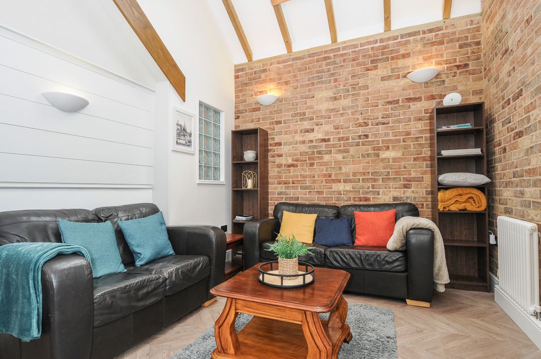 Curlew Lodge