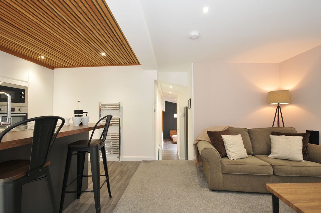 24 Meadow Retreat