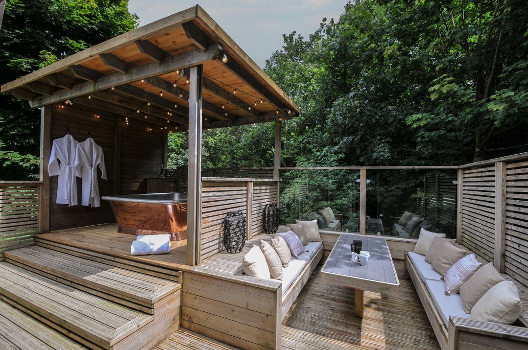 24 Meadow Retreat
