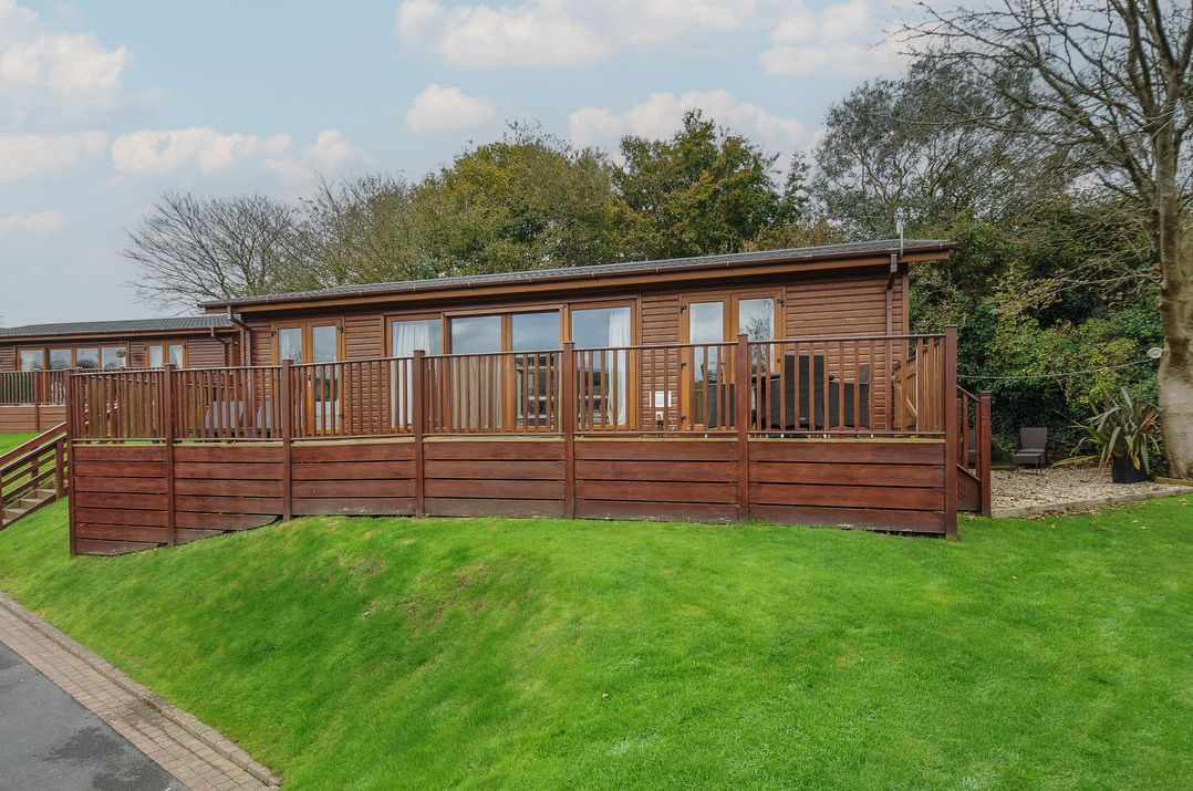 Hideaway Lodge