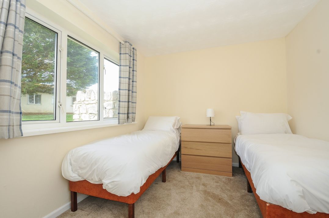2 Bed Silver Chalet Plot T027