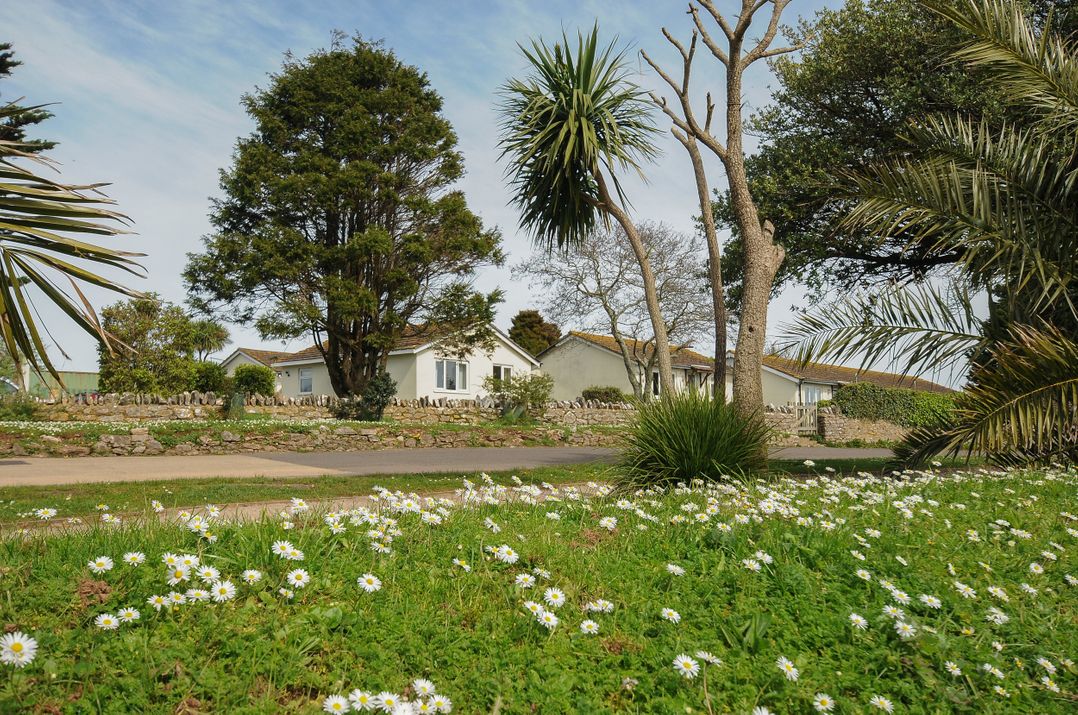 2 Bed Silver Chalet Plot T027