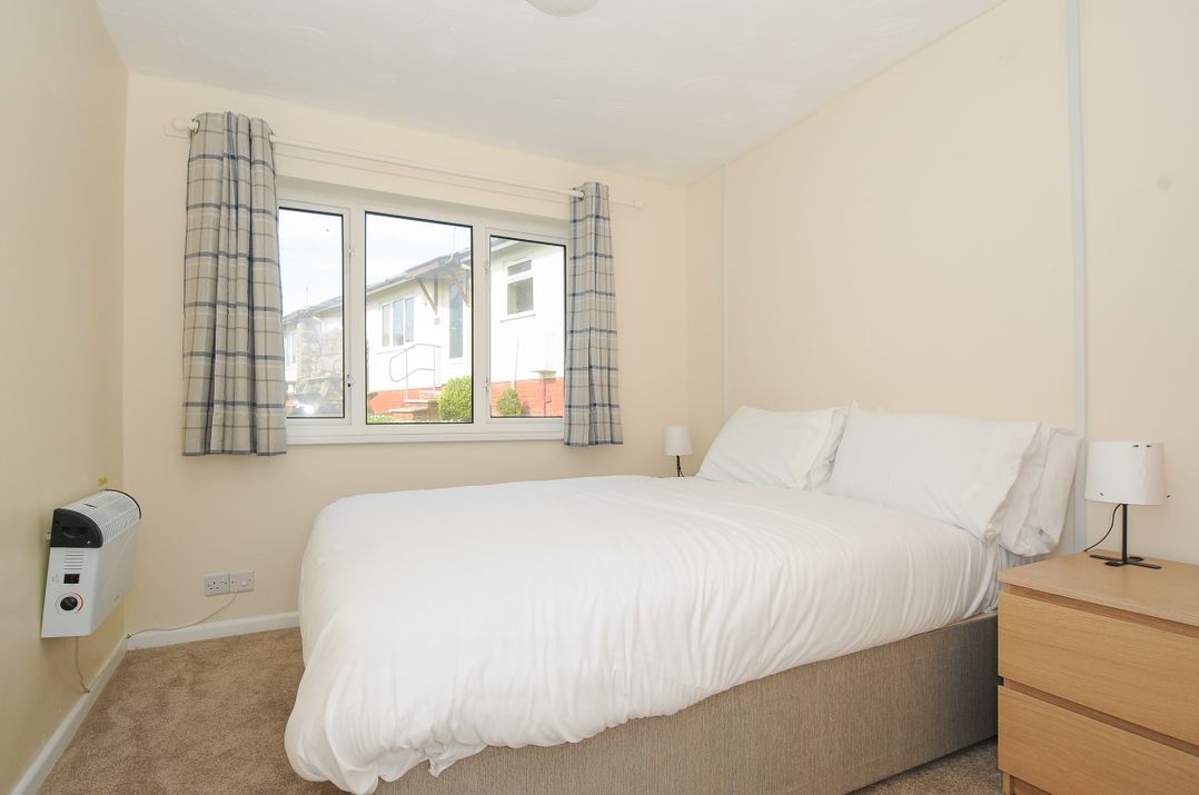 2 Bed Silver Chalet Plot T031