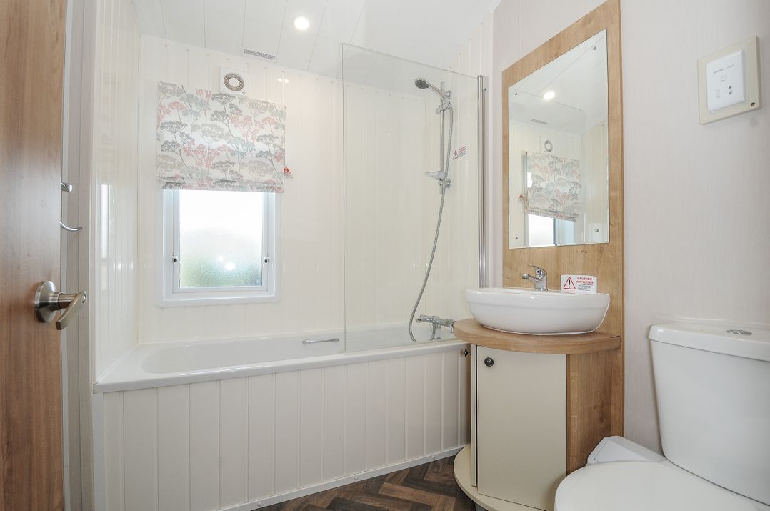 2 Bed  Lodge Plot B015 with Pets