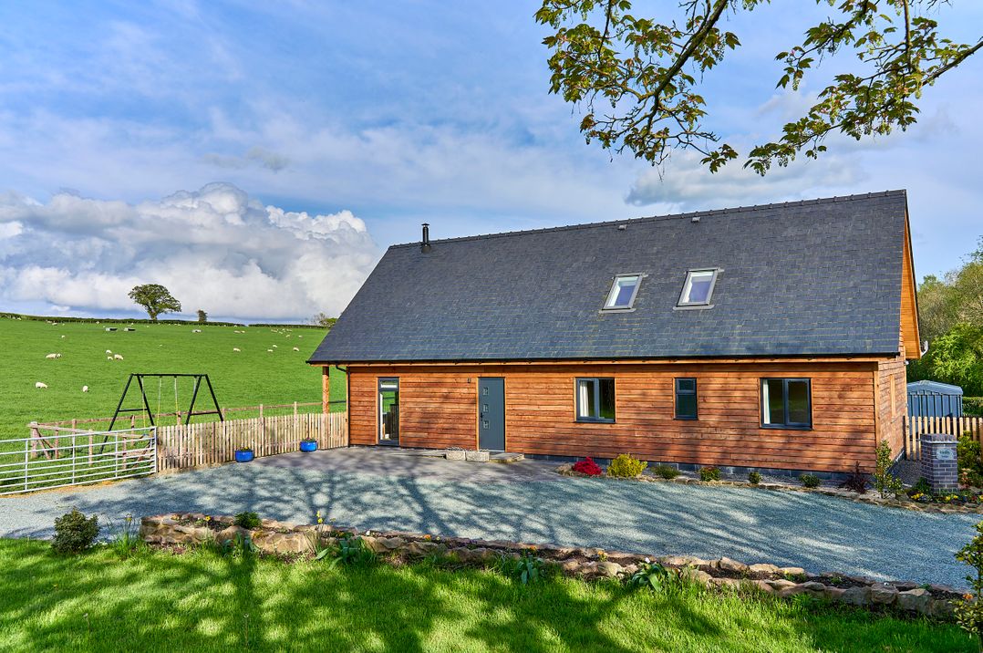 Holly Lodge