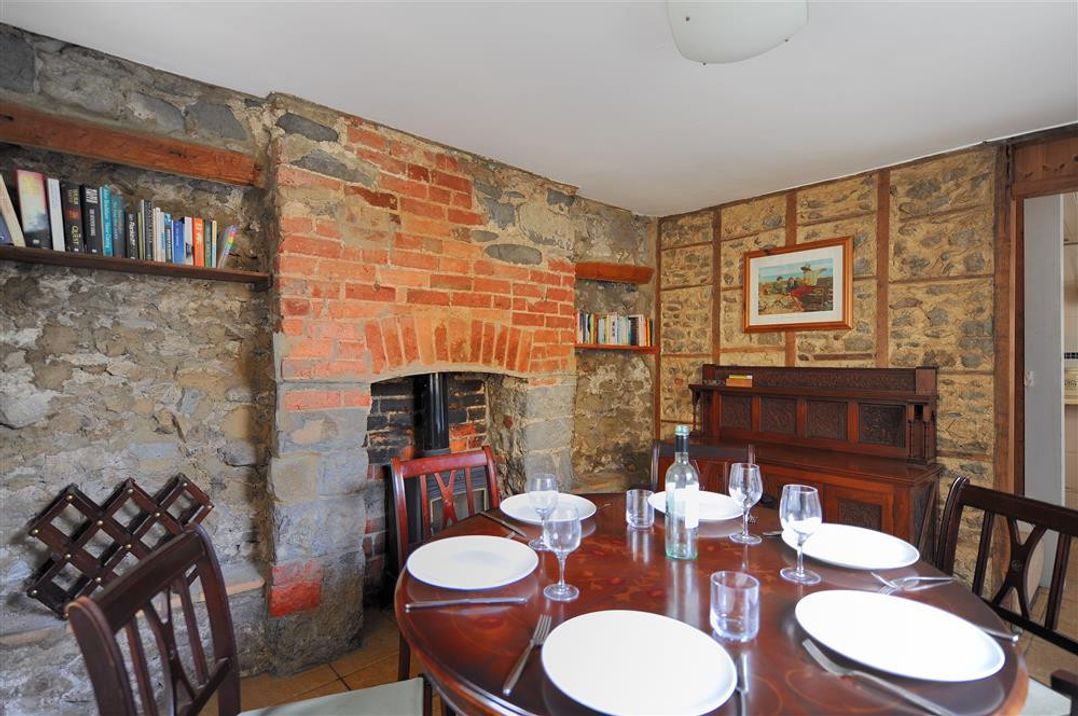 Rona Cottage