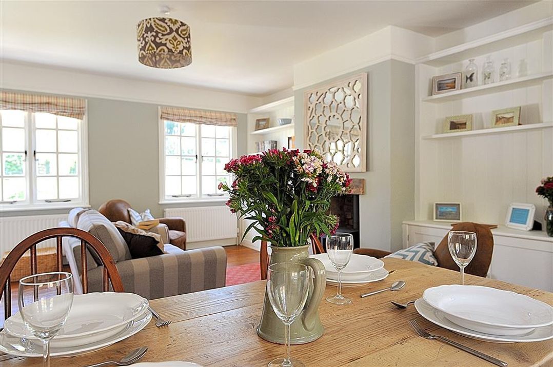 1 Riverside Cottages