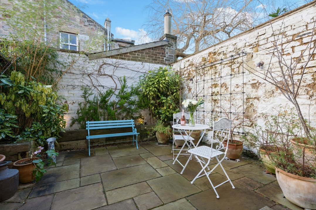 Eskbank Terrace Spacious House