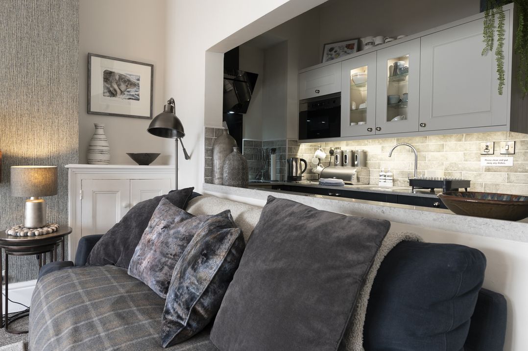 Harbour View - Flat 2 - Tudor House