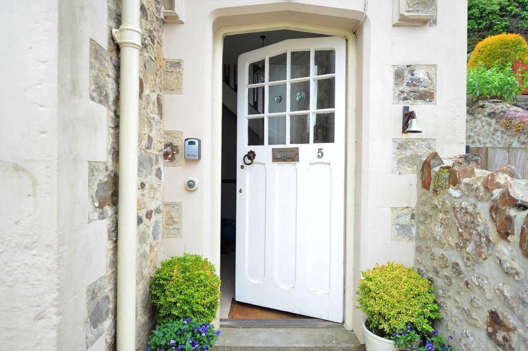 5 Belmont Terrace