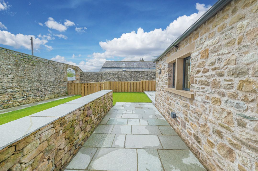 No 2 The Coach House