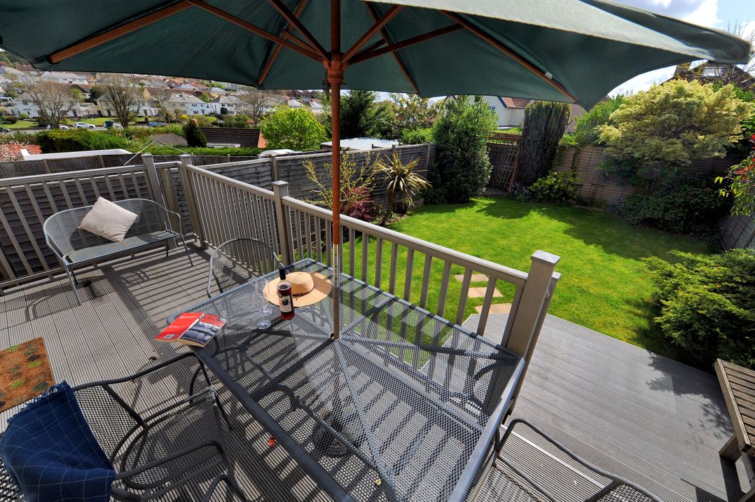 2 Studley Gardens
