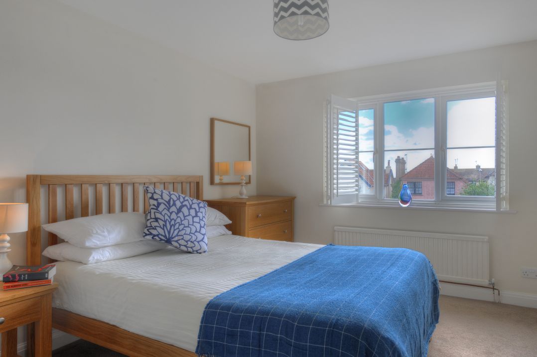 2 Studley Gardens