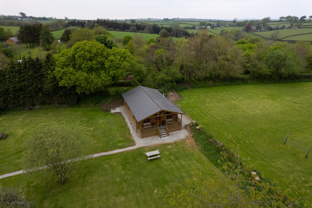 Tarka's Holt Log Cabin