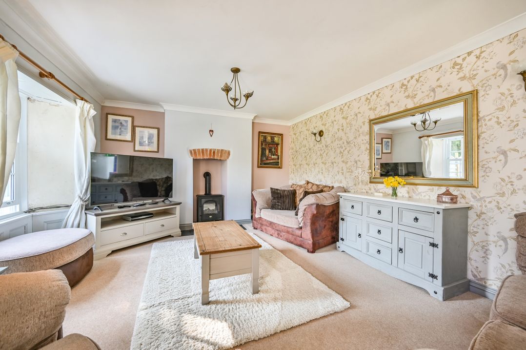 2 Mere Pits Cottages