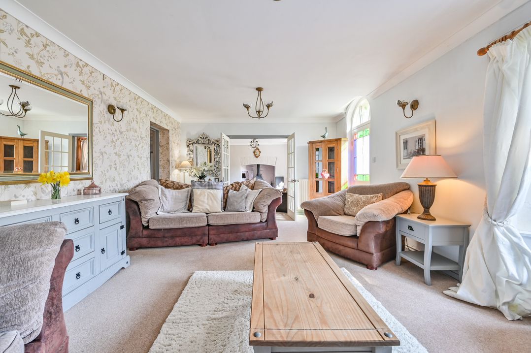 2 Mere Pits Cottages