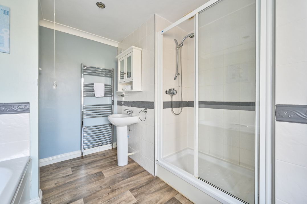 2 Mere Pits Cottages