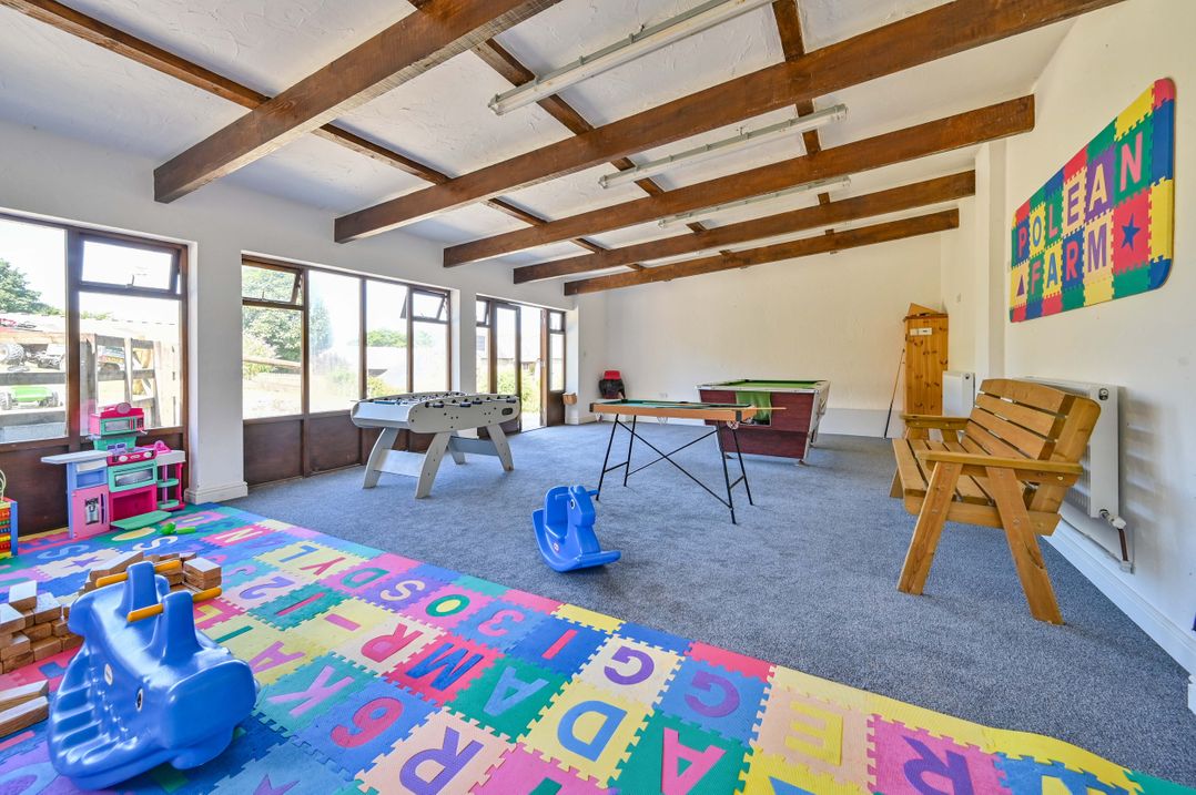 2 Mere Pits Cottages