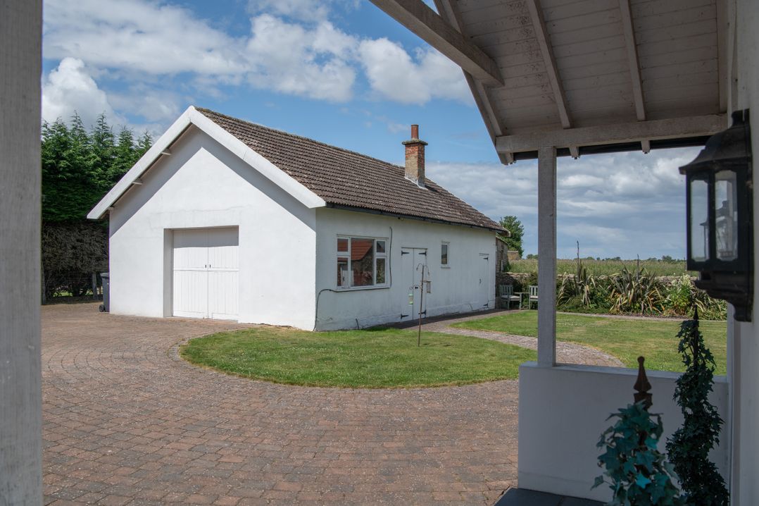 Green End House