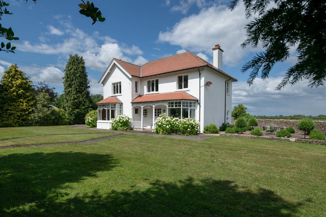 Green End House