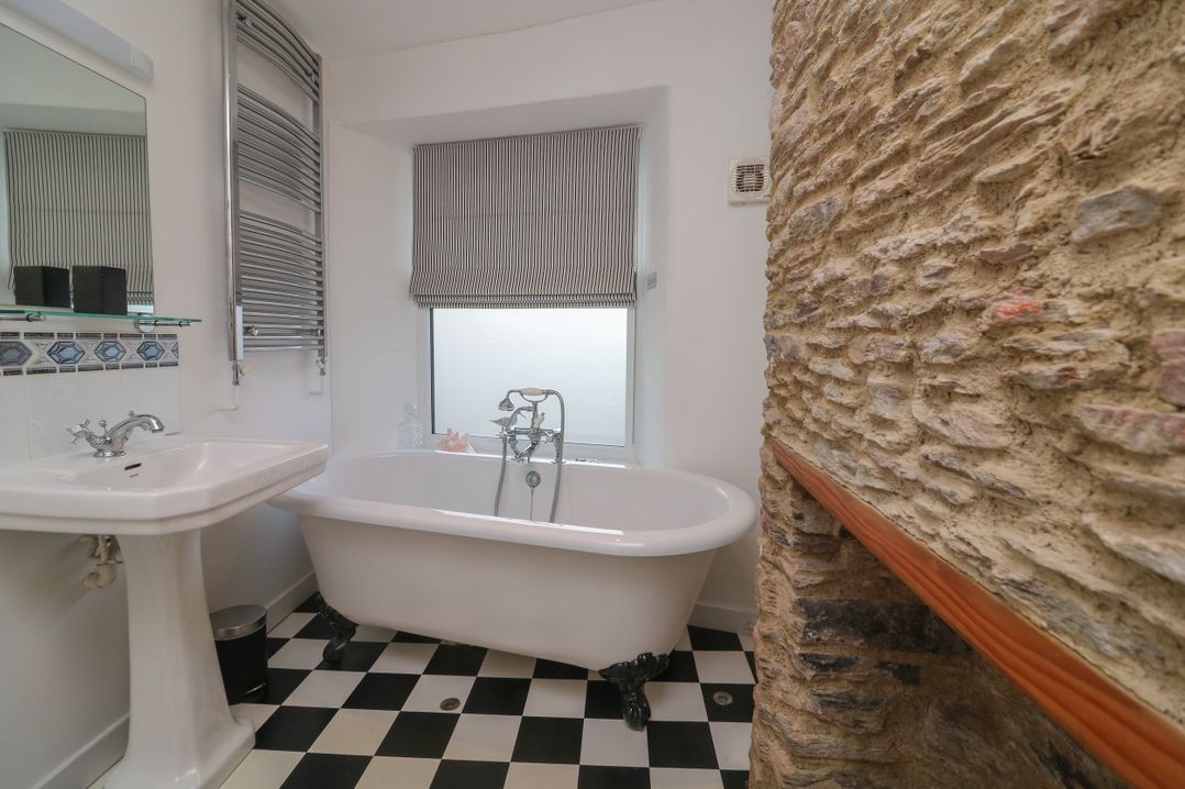 1 Bailey's Cottage