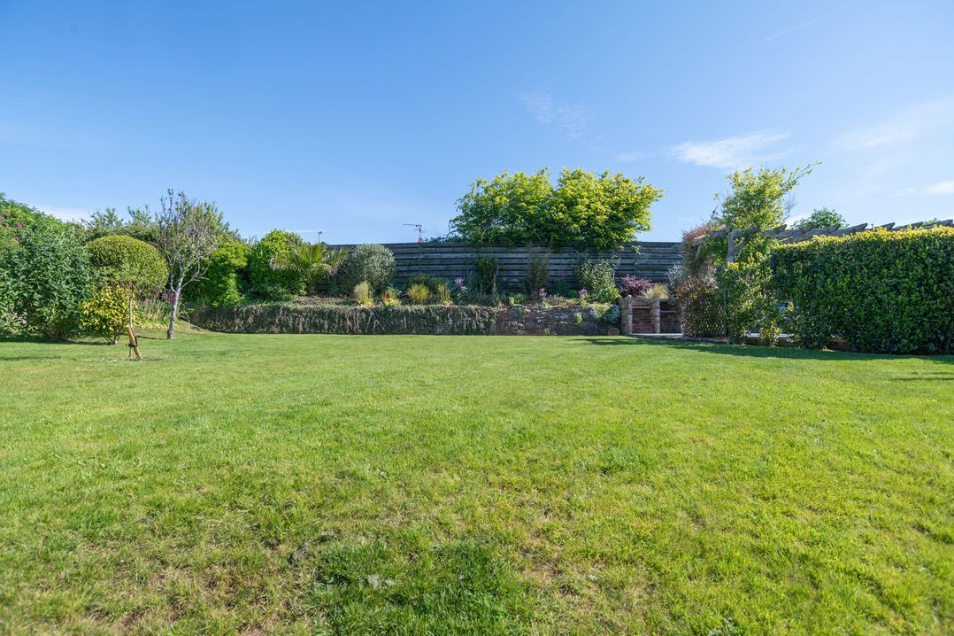 Garden View Apartment