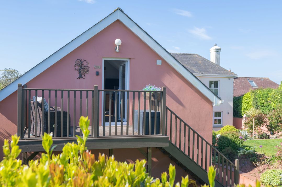 Garden View Apartment
