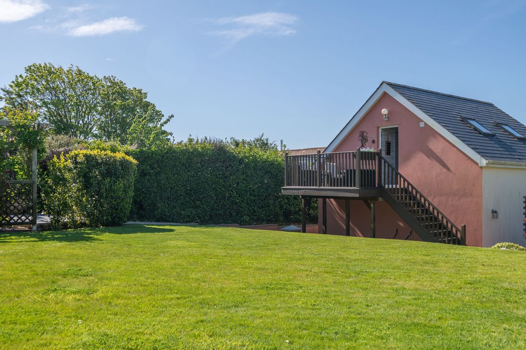 Garden View Apartment