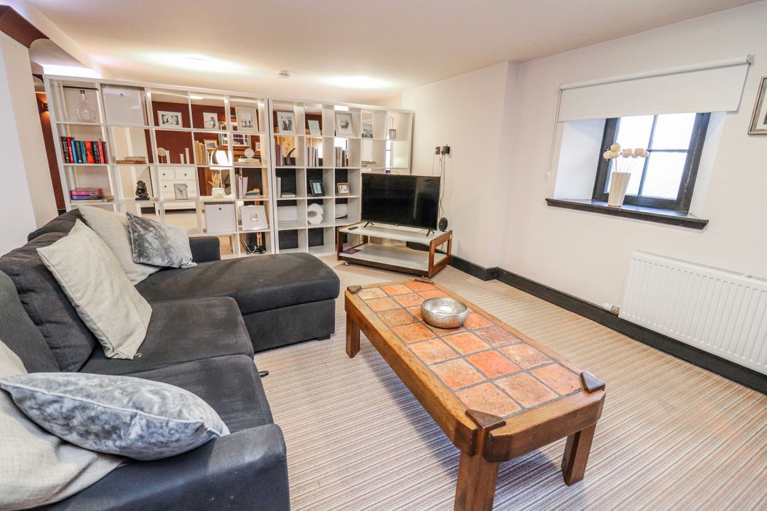 Mary Ann Apartment