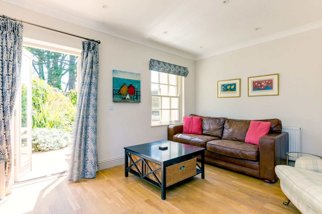 Lowenna Manor 10
