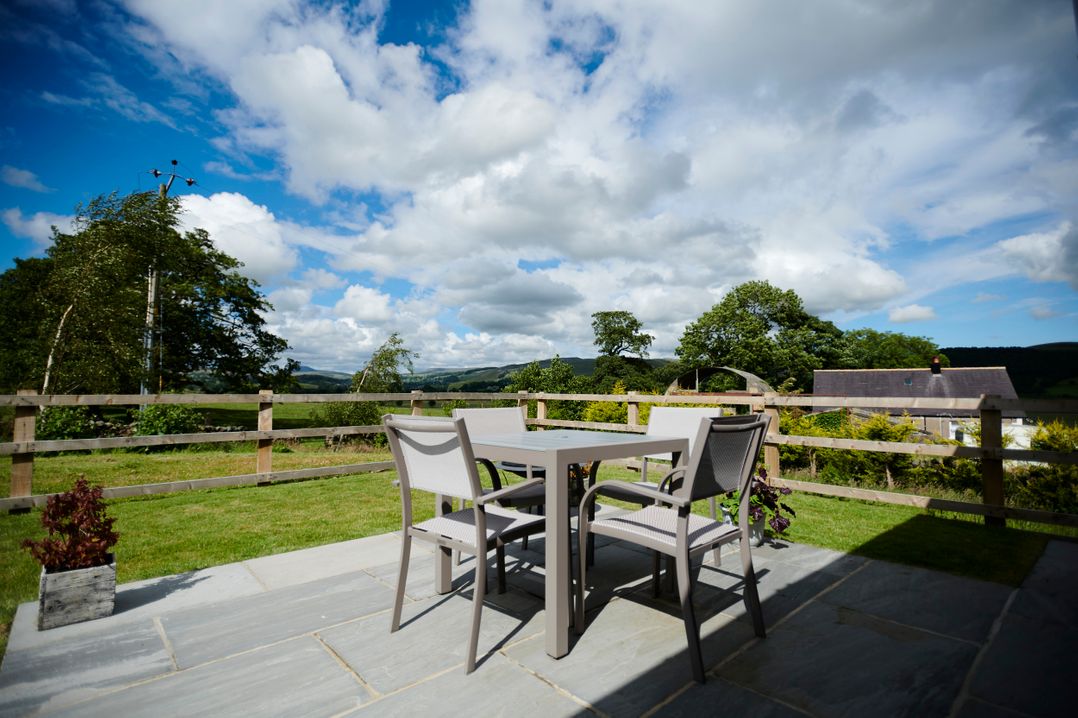 Ingleborough Lodge