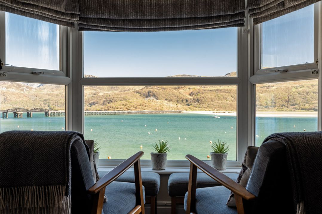 Harbour View - Flat 2 - Tudor House