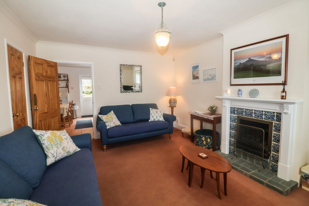 2 Kersbrook Gardens