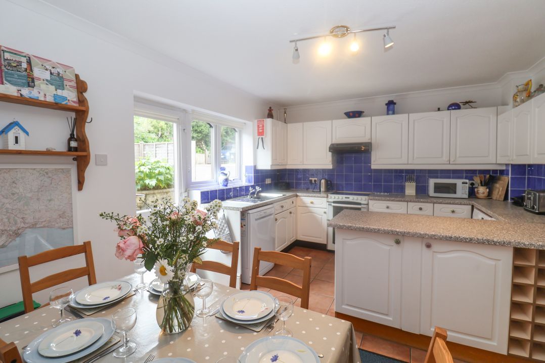 2 Kersbrook Gardens