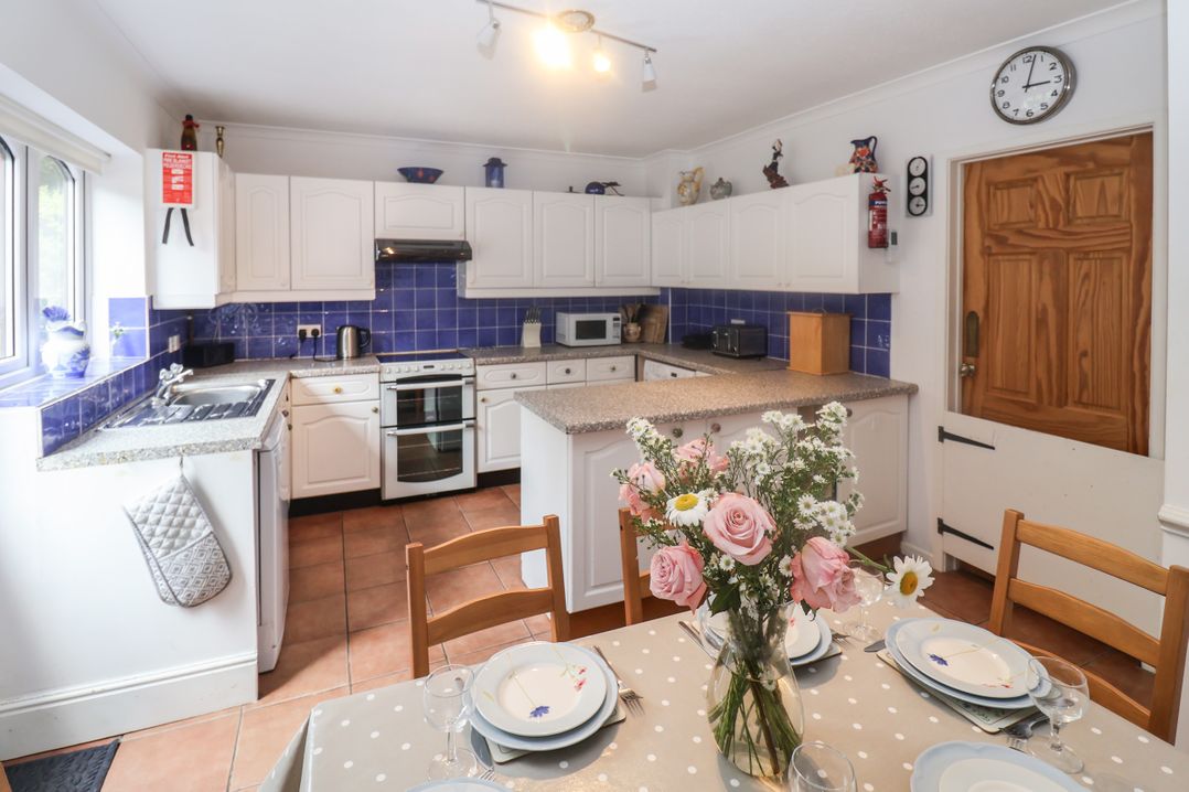 2 Kersbrook Gardens