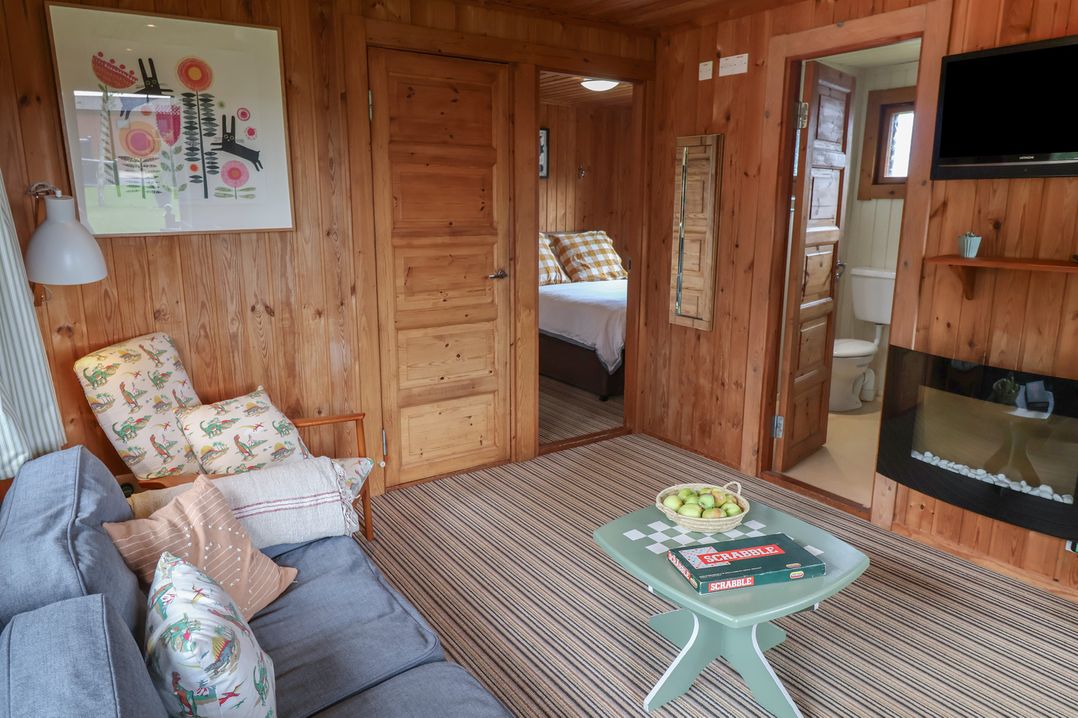 10 Pinewood Retreat