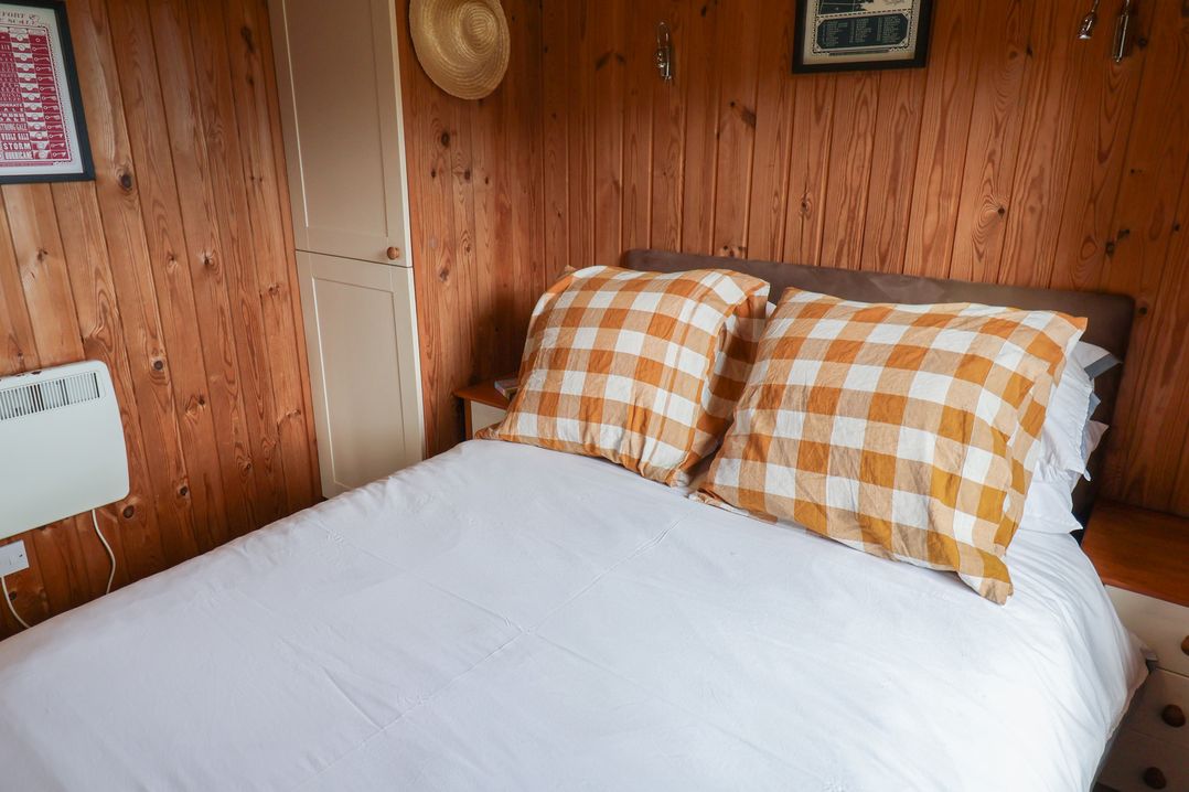 10 Pinewood Retreat