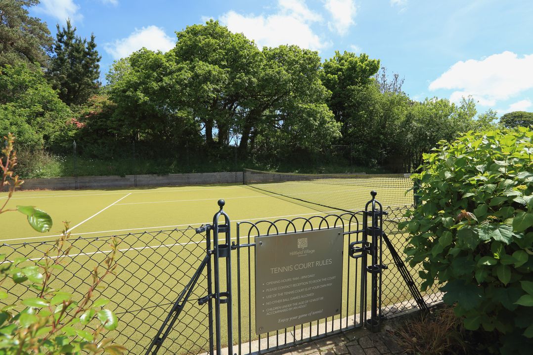 4 Court Terrace, Hillfield Village