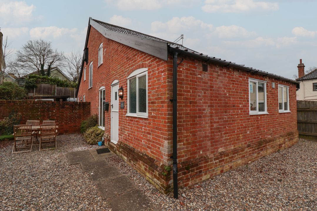 1 The Old Coach House