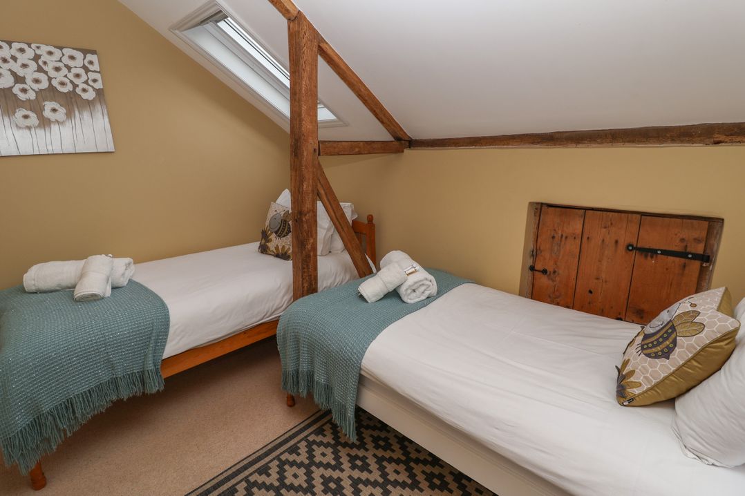 1 The Old Coach House