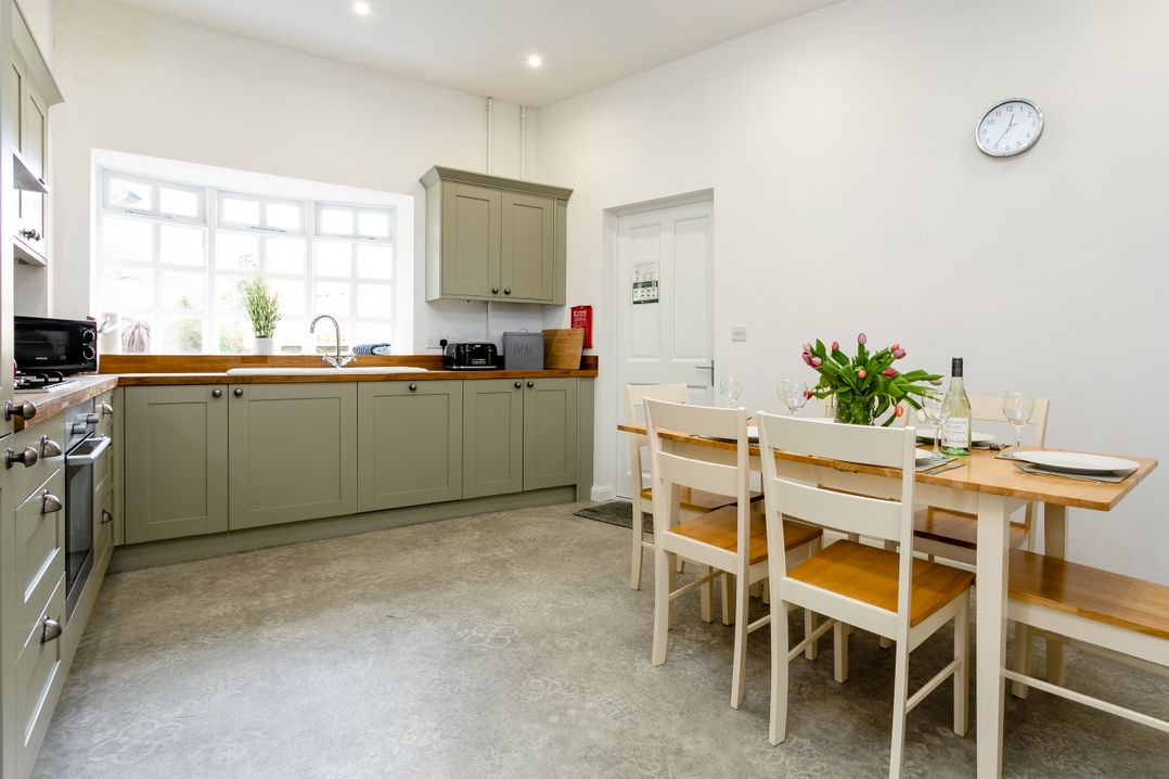Algernon House