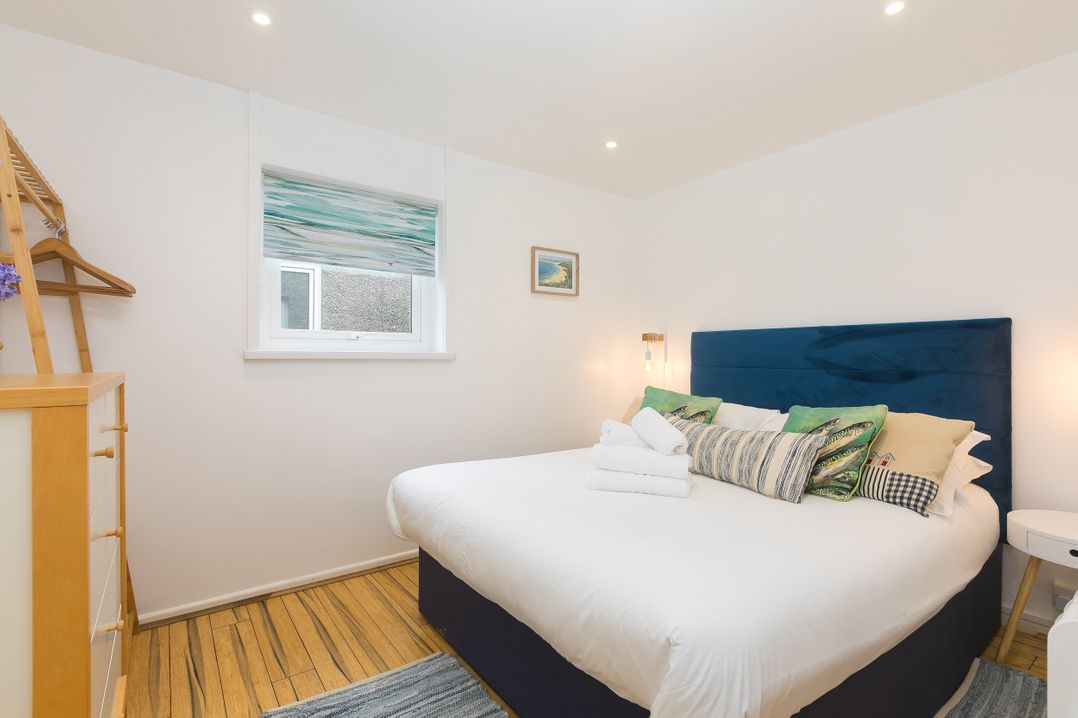 Flat 3, Pentowan Court