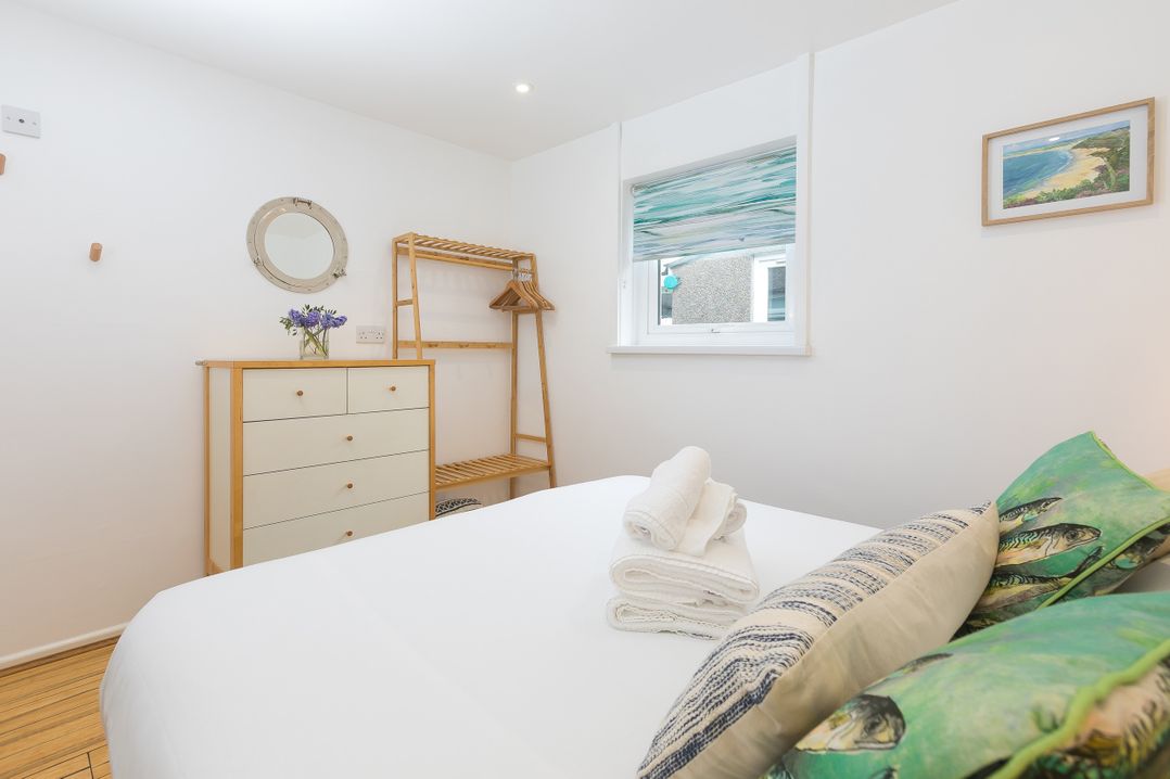 Flat 3, Pentowan Court