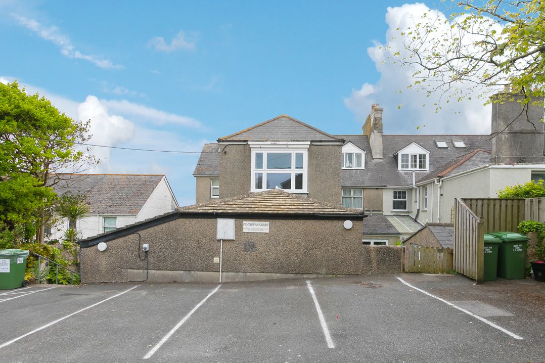 Flat 3, Pentowan Court