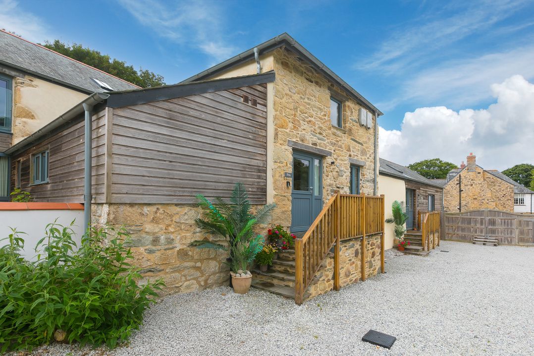 Carines Barns - Pen