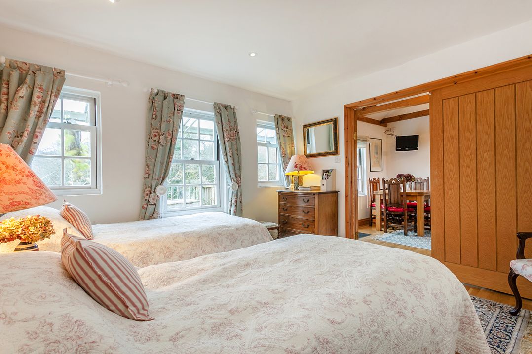 Wisteria Suite